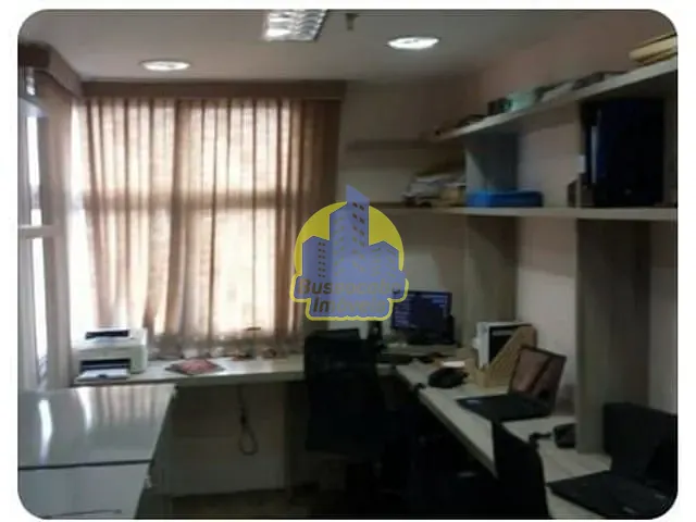 Sala com 35m², à venda, no bairro Vila Romana em São Paulo