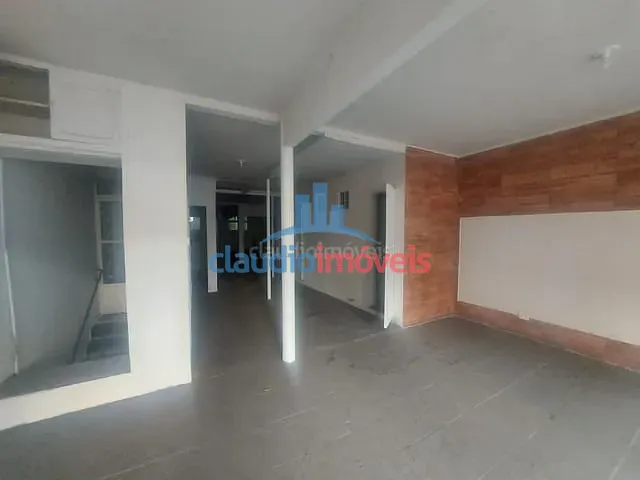Loja para alugar, no bairro Centro em Barra Mansa