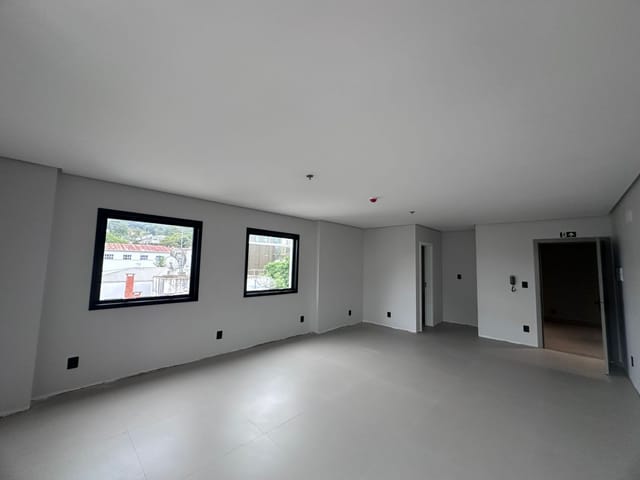 Sala à venda, no bairro Centro em Nova Prata