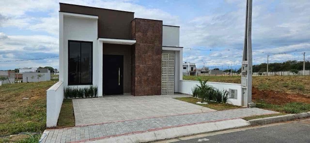 Casa com 175m² 3 quartos e 2 banheiros, à venda, no bairro Bosque da Imperatriz em Pindamonhangaba