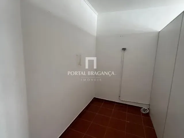 Sala para alugar, no bairro Centro em Bragança Paulista