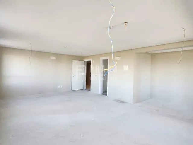 Sala à venda, no bairro São Gonçalo em Pelotas