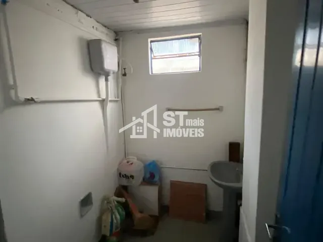 Sala com 70m², para alugar, no bairro Centro em Andradas