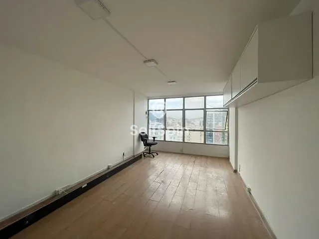 Sala com 40m², para alugar, no bairro Centro em Niterói