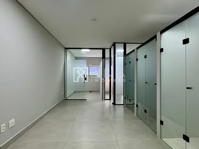 Sala à venda ou para alugar, no bairro Parque Residencial Aquarius em São José dos Campos
