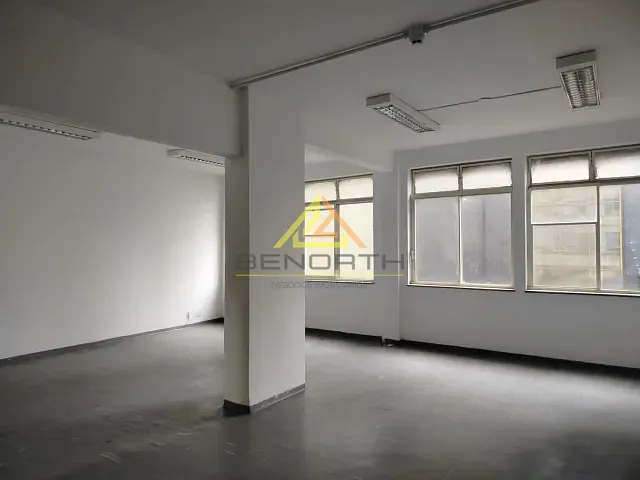 Sala com 115m², para alugar, no bairro República em São Paulo