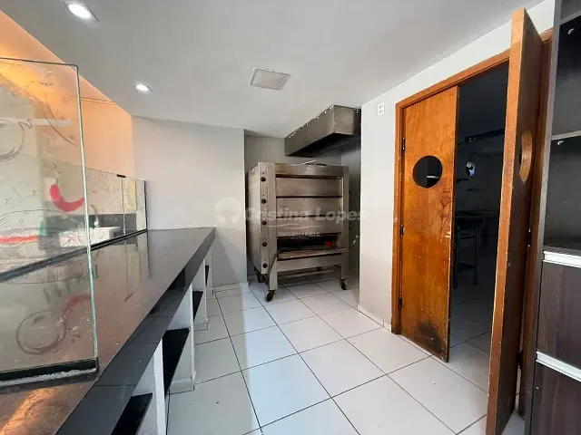 Sala à venda, no bairro Recanto das Palmeiras em Teresina