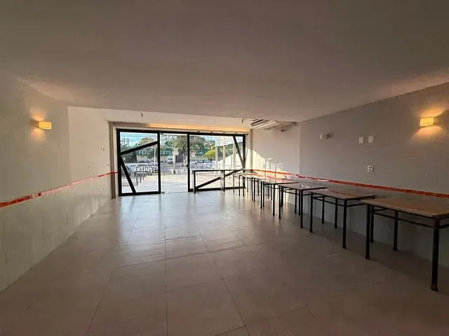 Sala à venda, no bairro Recanto das Palmeiras em Teresina