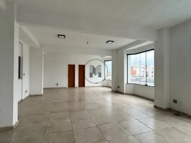 Sala para alugar, no bairro Centro em Taubaté