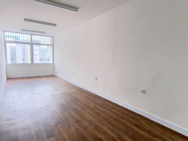 Sala com 48m², à venda ou para alugar, no bairro Itaim Bibi em São Paulo
