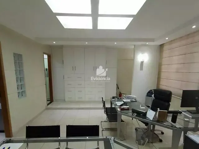 Sala à venda, no bairro Centro em Londrina