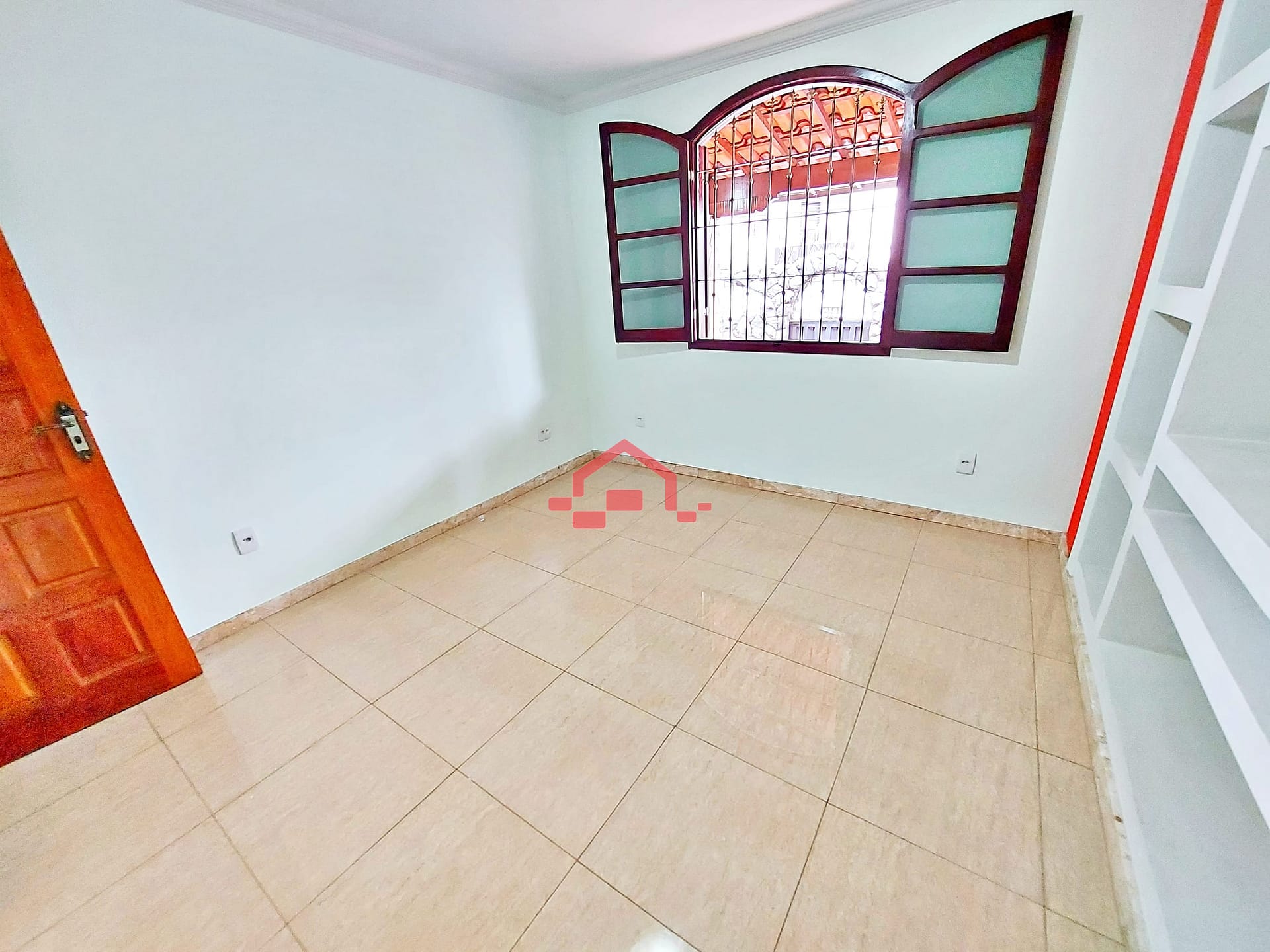 Casa para alugar com 3 quartos, 200m² - Foto 15