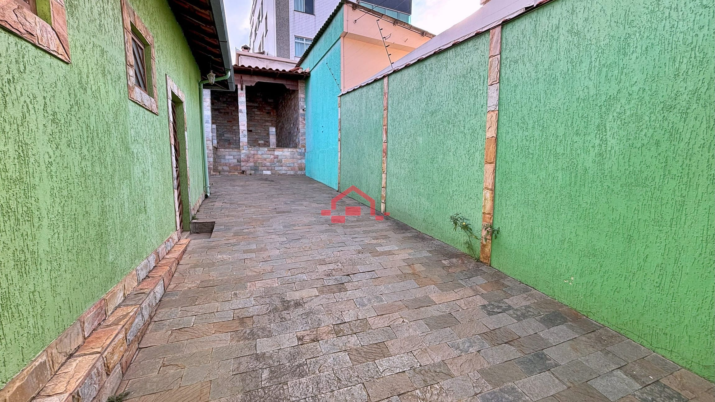 Casa para alugar com 3 quartos, 200m² - Foto 33