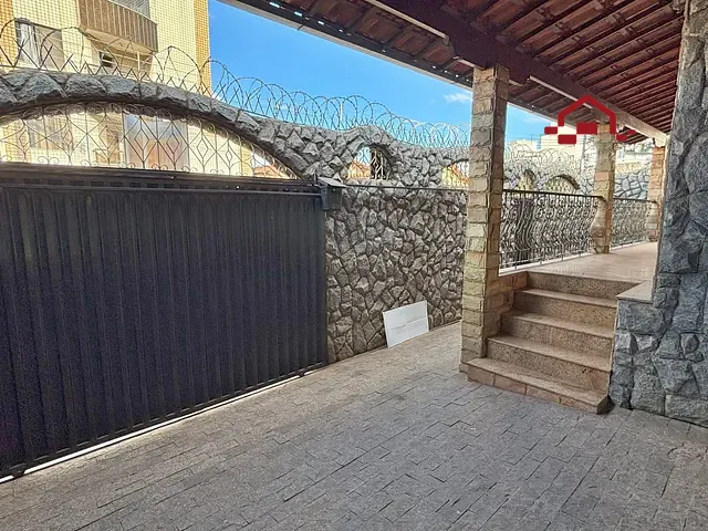 Casa com 200m² 3 quartos e 2 banheiros, para alugar, no bairro Eldorado em Contagem