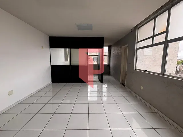 Sala para alugar, no bairro Carlos Prates em Belo Horizonte