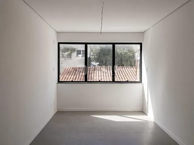 Sala à venda, no bairro Centro em Pelotas