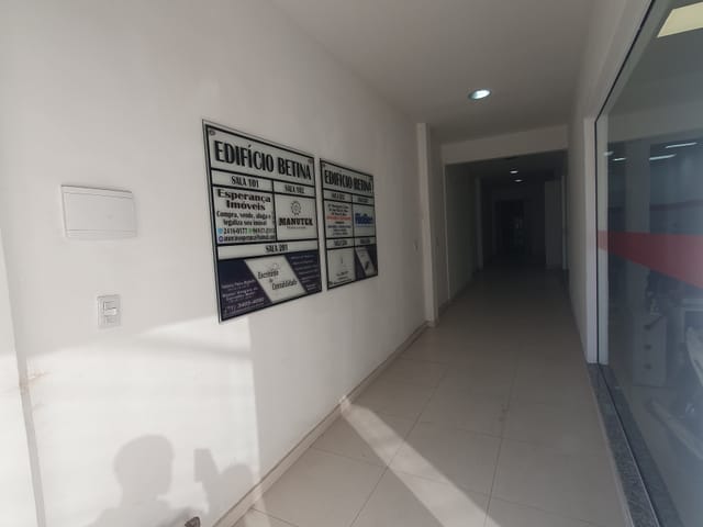 Sala para alugar, no bairro Campo Grande em Rio de Janeiro
