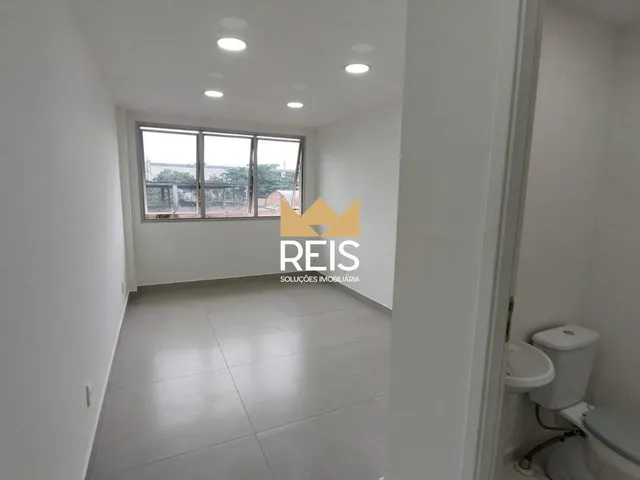 Sala à venda, no bairro Campo Grande em Rio de Janeiro