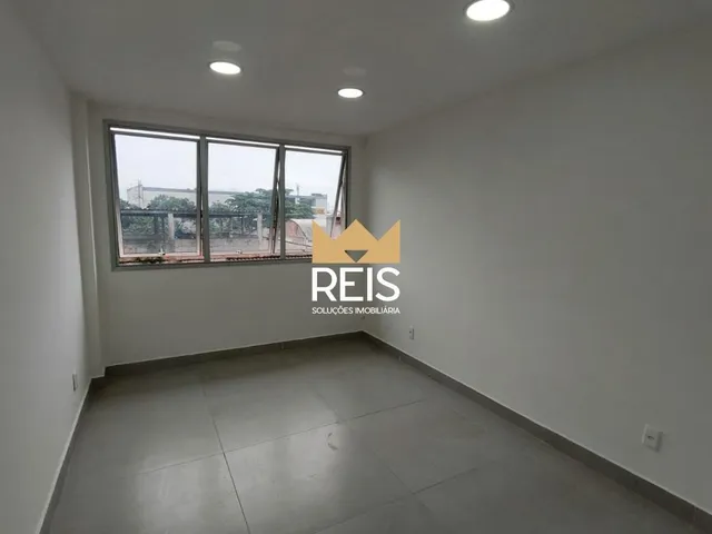 Sala à venda, no bairro Campo Grande em Rio de Janeiro