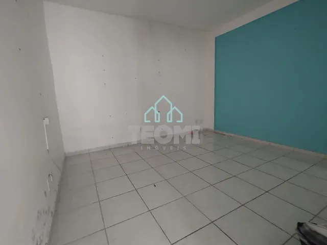 Sala com 34m², para alugar, no bairro Centro em Taubaté