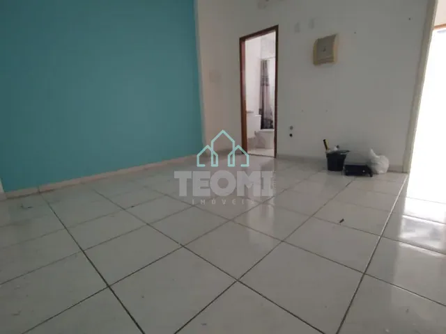 Sala com 34m², para alugar, no bairro Centro em Taubaté