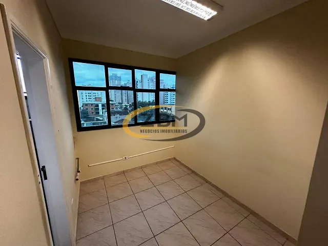 Sala à venda ou para alugar, no bairro Centro em Londrina