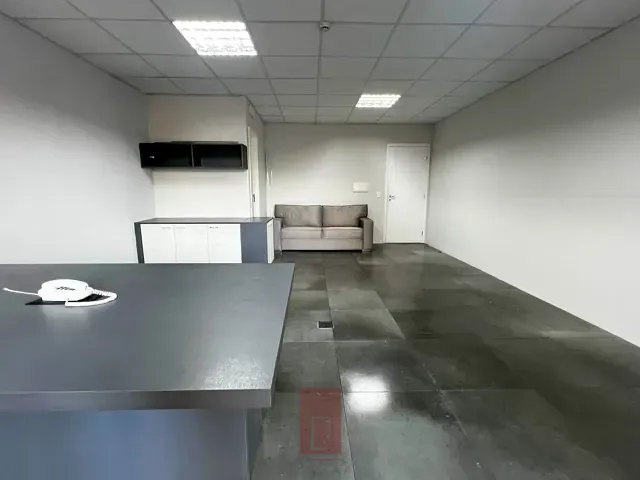 Sala para alugar, no bairro Vila Baruel em São Paulo