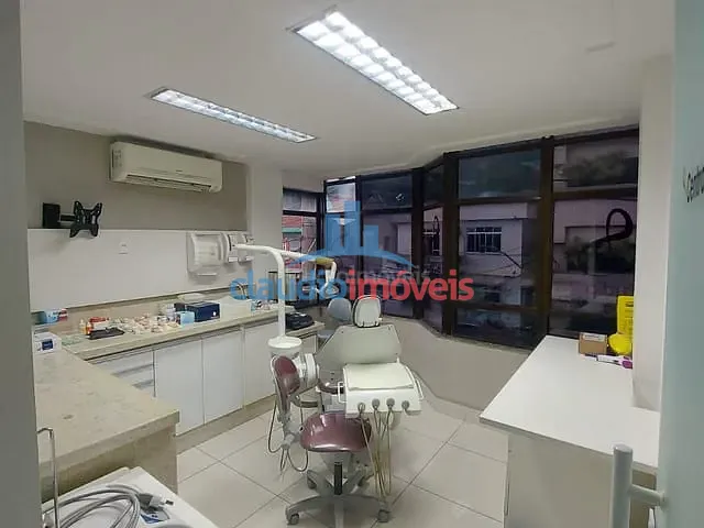 Sala à venda, no bairro Centro em Barra Mansa