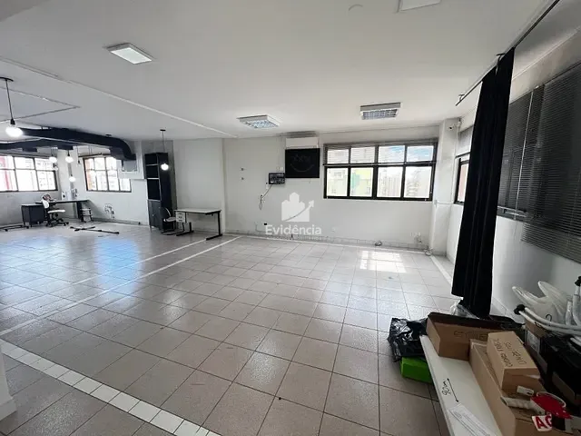 Sala com 166m², à venda, no bairro Centro em Londrina