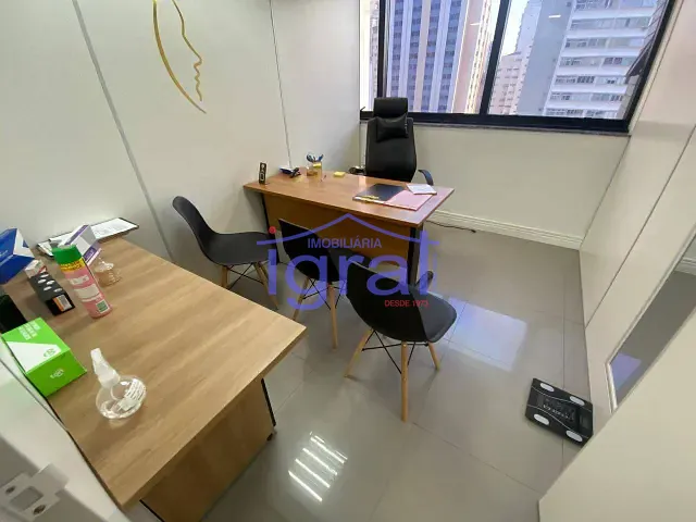 Sala à venda, no bairro Jardim Paulista em São Paulo