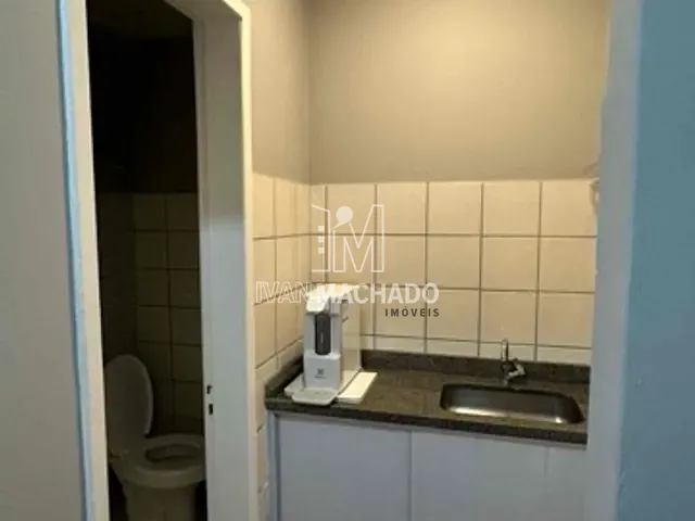 Sala à venda, no bairro Praia do Suá em Vitória