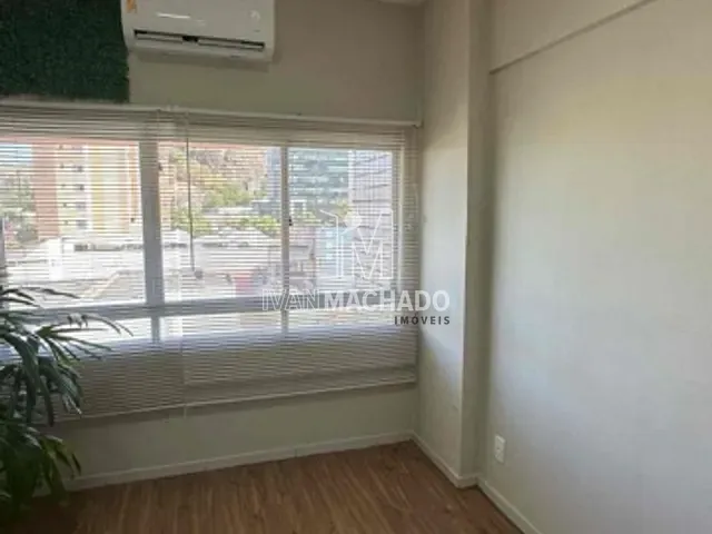 Sala à venda, no bairro Praia do Suá em Vitória