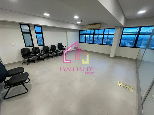 Sala com 180m², para alugar, no bairro Centro-Sul em Várzea Grande