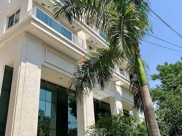 Sala à venda, no bairro Pinheiros em São Paulo