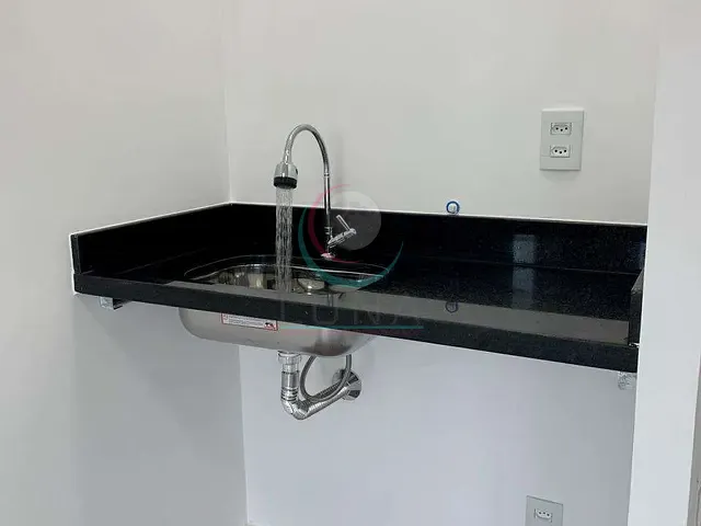 Sala à venda, no bairro Pinheiros em São Paulo