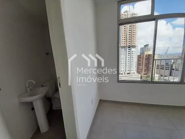 Sala com 36m², para alugar, no bairro Centro em Itajaí