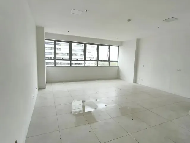 Sala com 40m², para alugar, no bairro Bela Suiça em Londrina