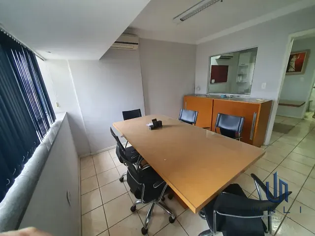 Sala à venda, no bairro Aterrado em Volta Redonda