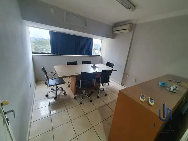 Sala à venda, no bairro Aterrado em Volta Redonda