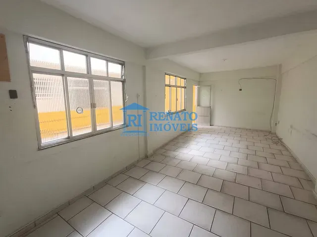 Sala para alugar, no bairro Centro em Maricá