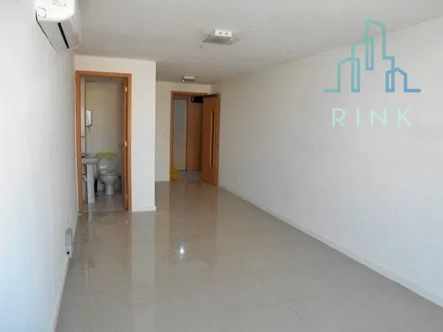 Sala à venda, no bairro Santa Rosa em Niterói