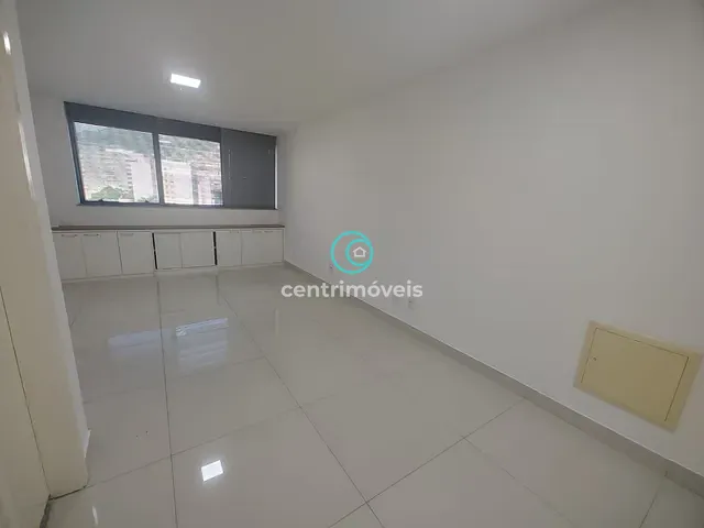 Sala com 25m², à venda ou para alugar, no bairro Tijuca em Rio de Janeiro