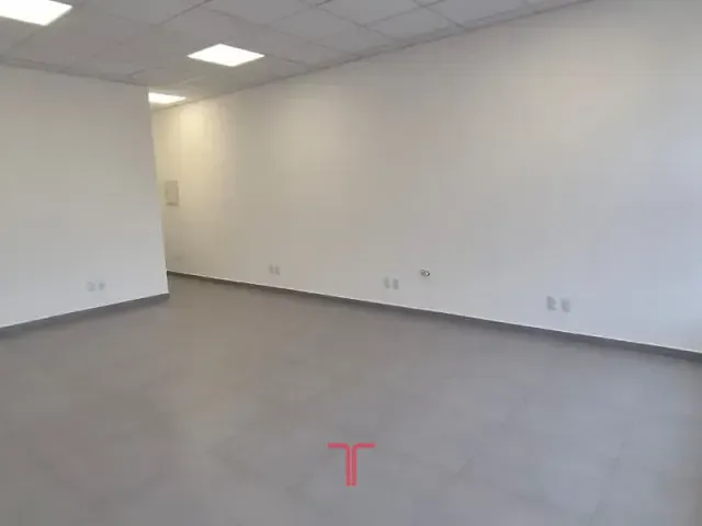 Sala com 36m², para alugar, no bairro Nações em Fazenda Rio Grande