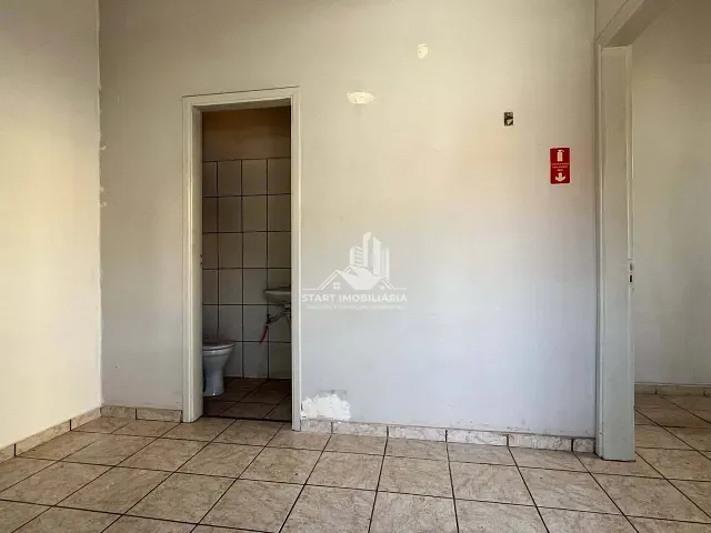 Sala para alugar, no bairro Centro em Pederneiras