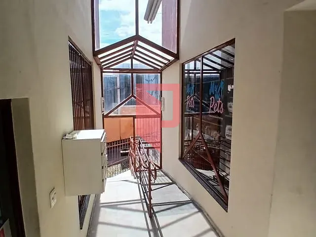 Sala para alugar, no bairro Carlos Prates em Belo Horizonte