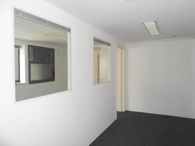 Sala com 30m², à venda, no bairro Parque Santa Cecília em São Paulo