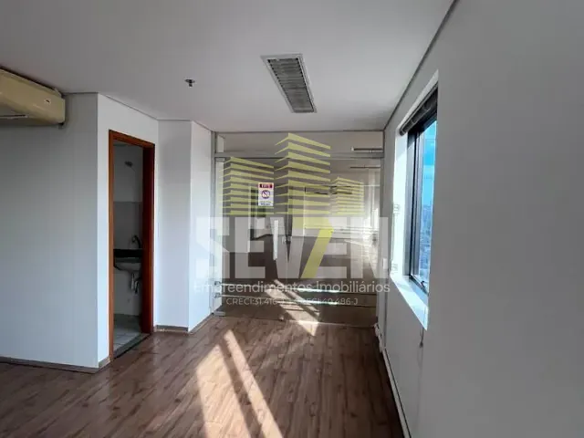 Sala com 417m², à venda, no bairro Centro em Bauru