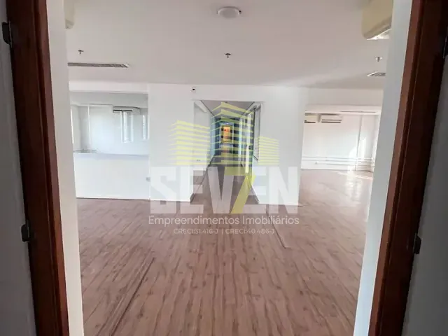Sala com 417m², à venda, no bairro Centro em Bauru