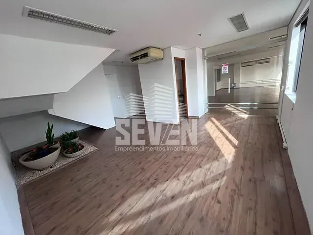 Sala com 417m², à venda, no bairro Centro em Bauru