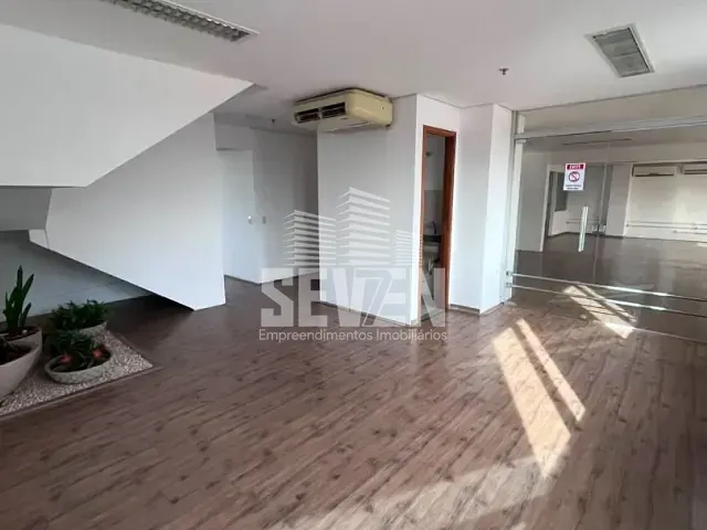 Sala com 417m², à venda, no bairro Centro em Bauru